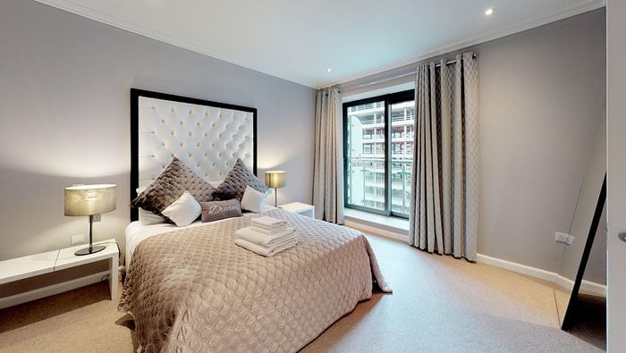 Master Room and Ensuite Bath at Canary Wharf, photo 3