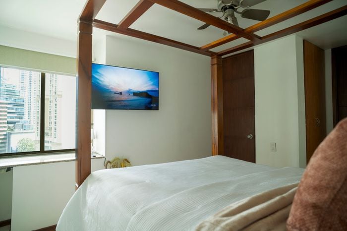 Master Ensuite Room at Punta Pacífica, photo 2