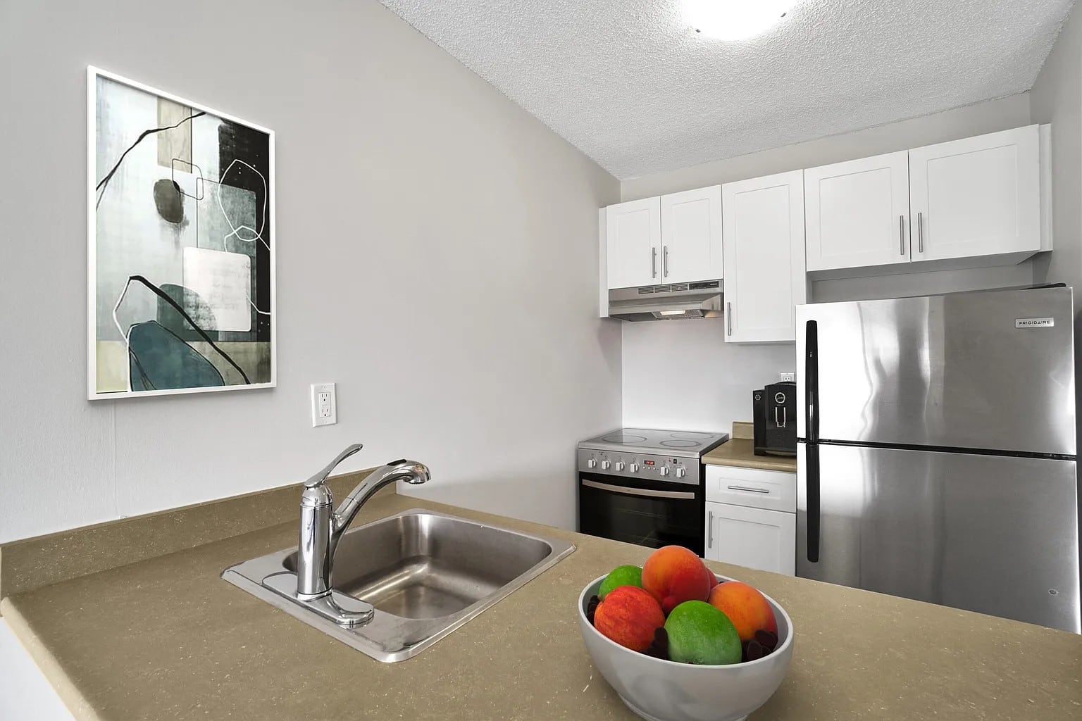 Master Room and Ensuite Bath at Int Plaza - Edge Coliving, Vancouver, photo 2