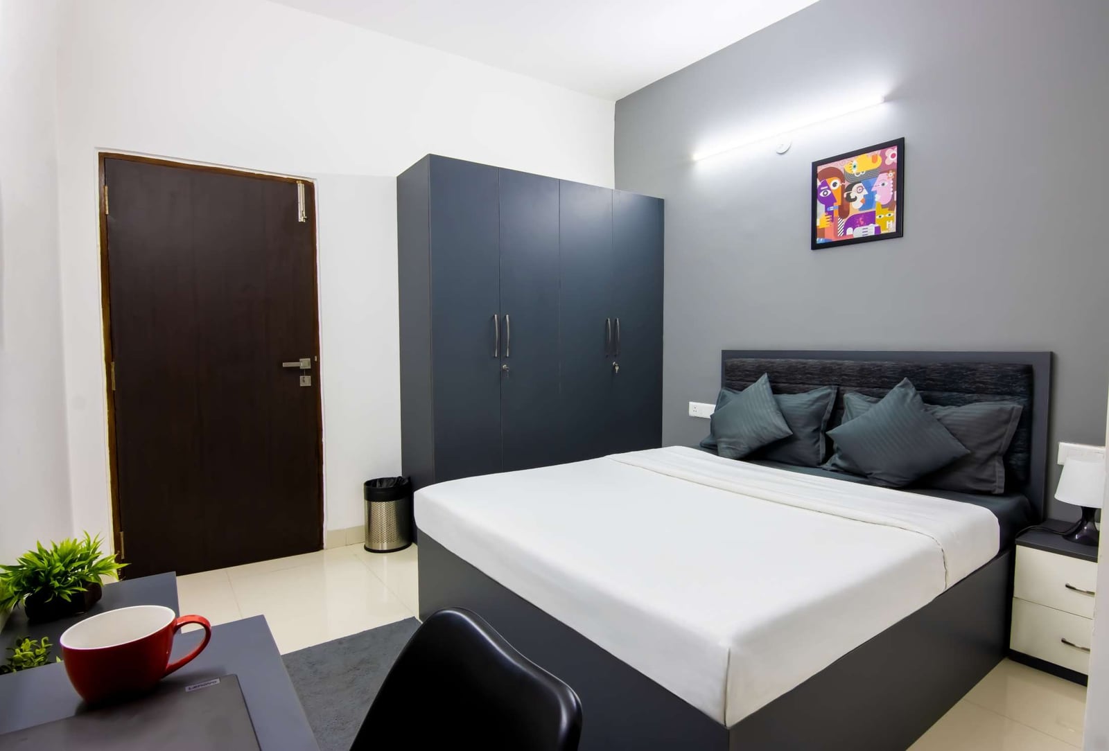 Housr 43 DLF Gachibowli, photo 2